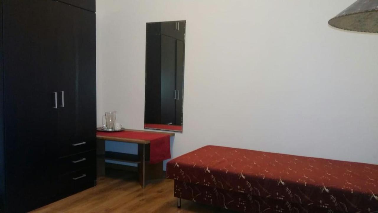 2 Studio Budapest Extérieur photo