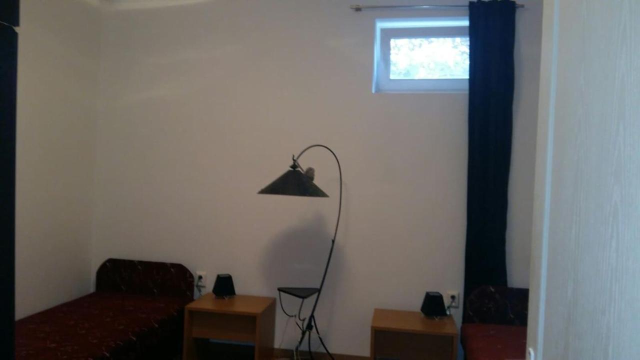 2 Studio Budapest Extérieur photo